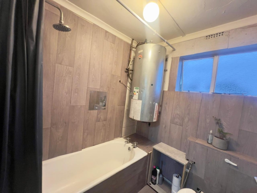 2 Bedroom Property for Sale in Woodlands Western Cape